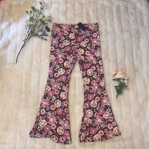 Floral high-waisted bell bottoms 🌻
